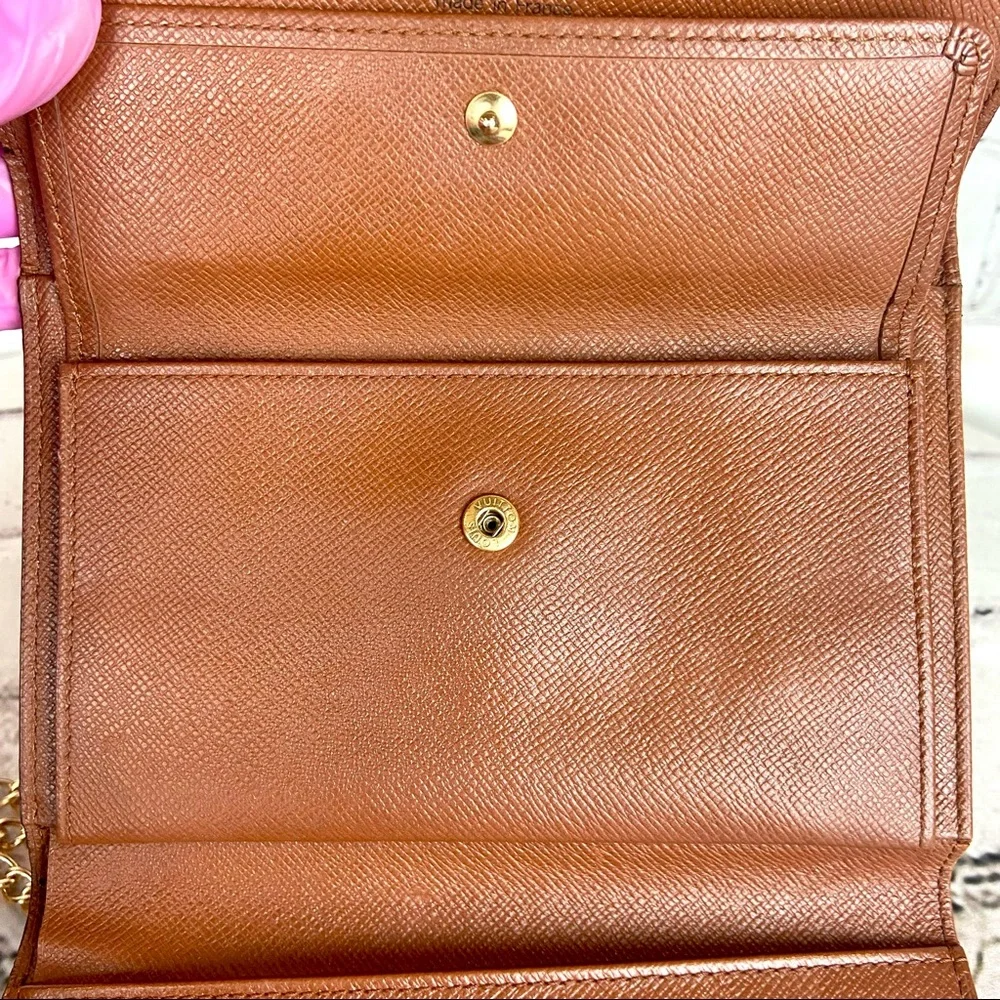 Louis Vuitton Etui Papiers Wallet Crossbody with charm - Picture 6 of 16